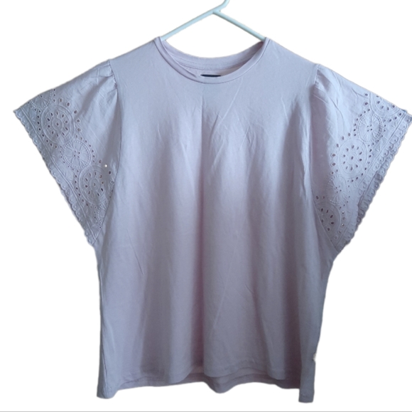 New Gap eyelet flutter top size medium - Picture 5 of 7